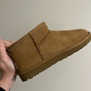 Tan Suede Ankle Boots-UGGs women’s size 10/mens size 8-NWOT